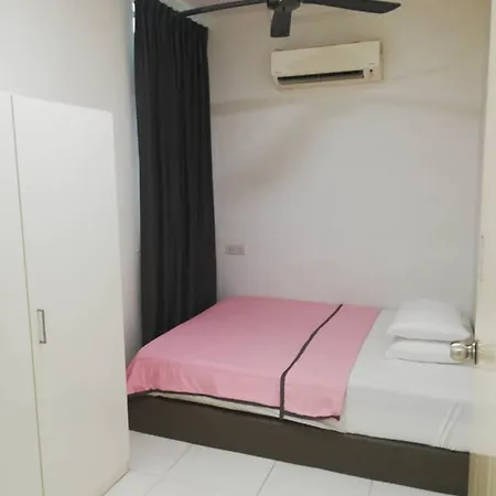 Vista Alam Studio Units - Pool, Food Court Shah Alam Room photo