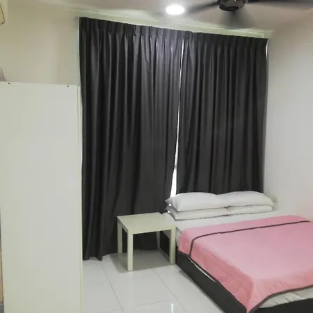 Vista Alam Studio Units - Pool, Food Court Shah Alam Room photo