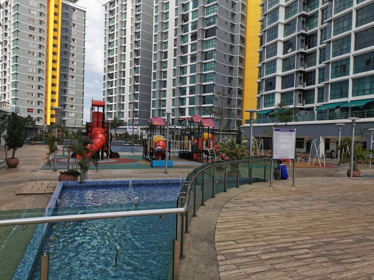 Vista Alam Studio Units *